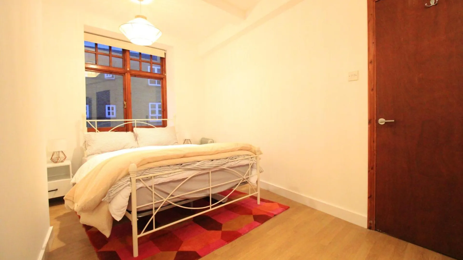 Apartment 1 Bed Cheshire St London City Brick Lane